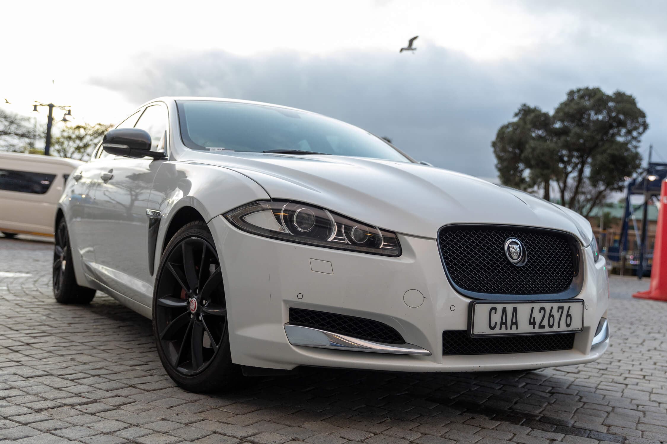 Jaguar XF 2.0 i4 Premium Luxury