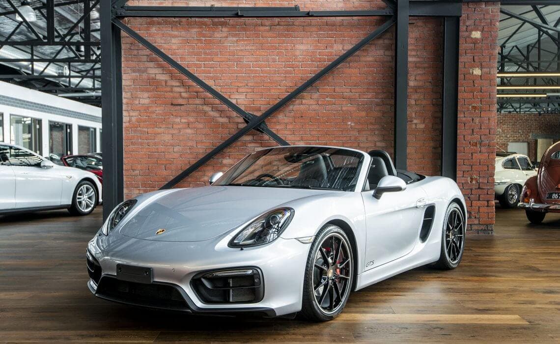 porsche-5.jpg